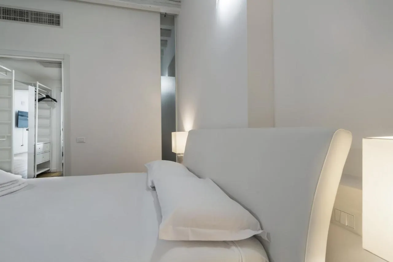 Easylife - Elegante Dimora A Due Minuti Dal Duomo Lejlighed Milano Italien